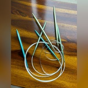 Knitting needles set of 3 round